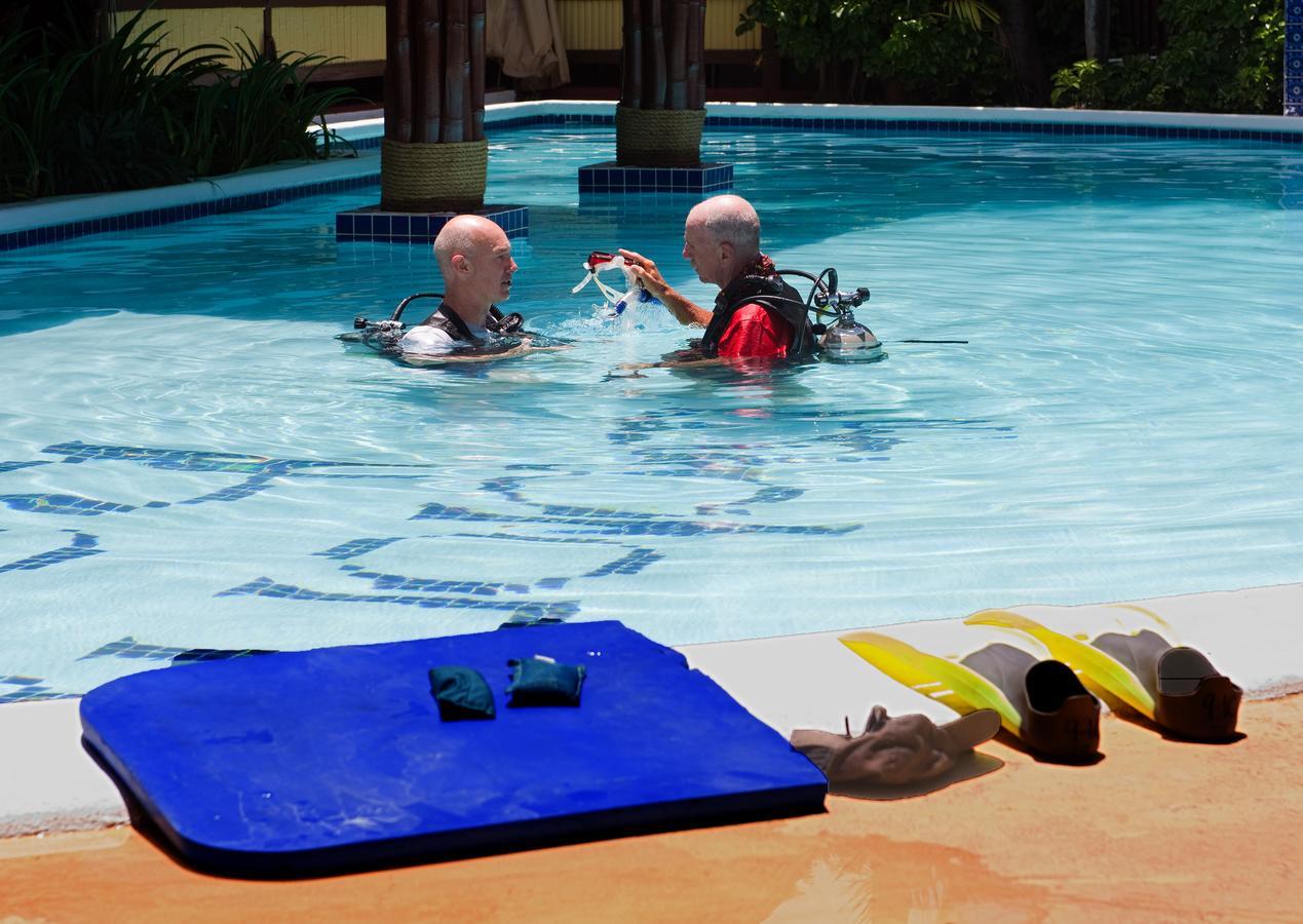Bolongo Bay Beach Resort All Inclusive Экстерьер фото